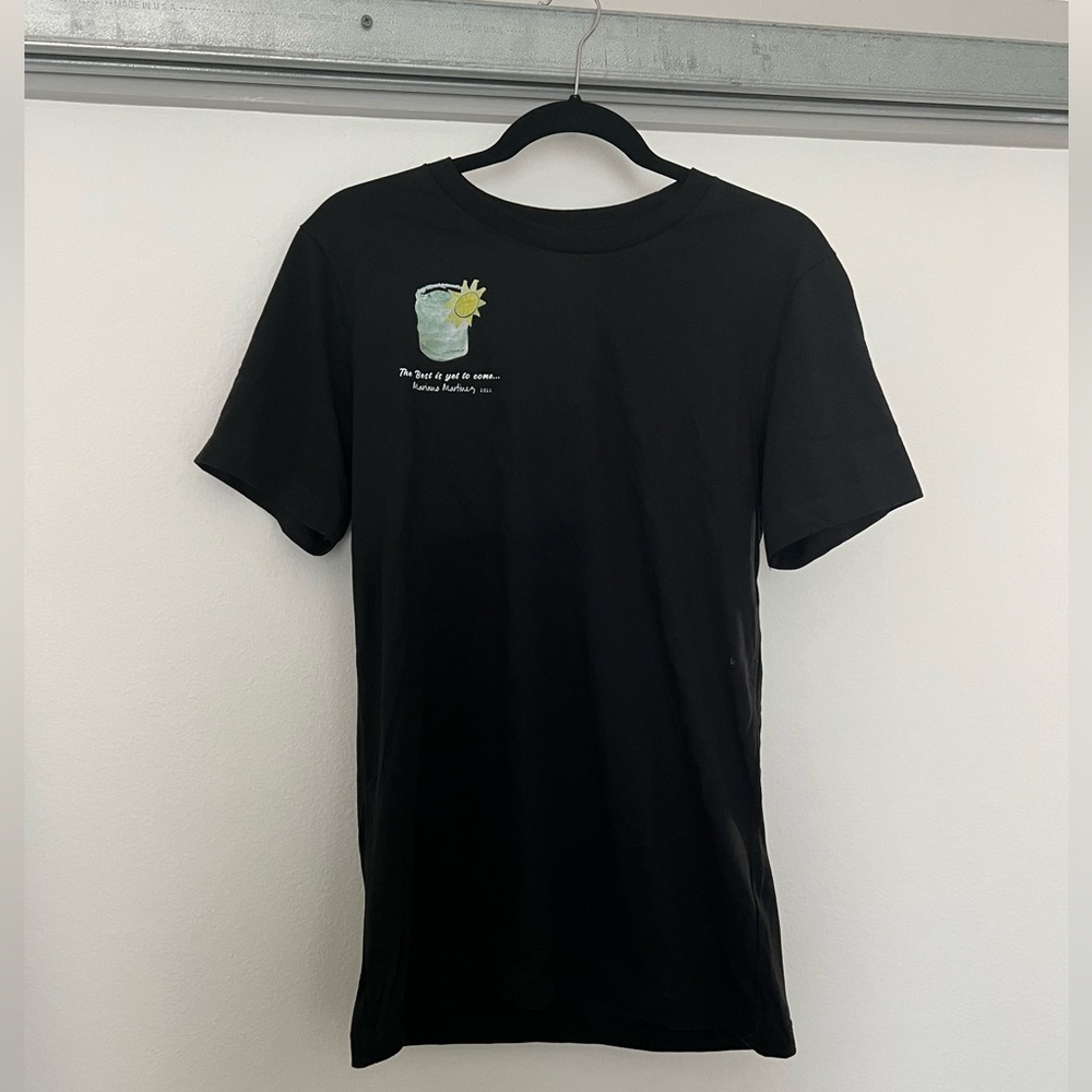 Black t shirt